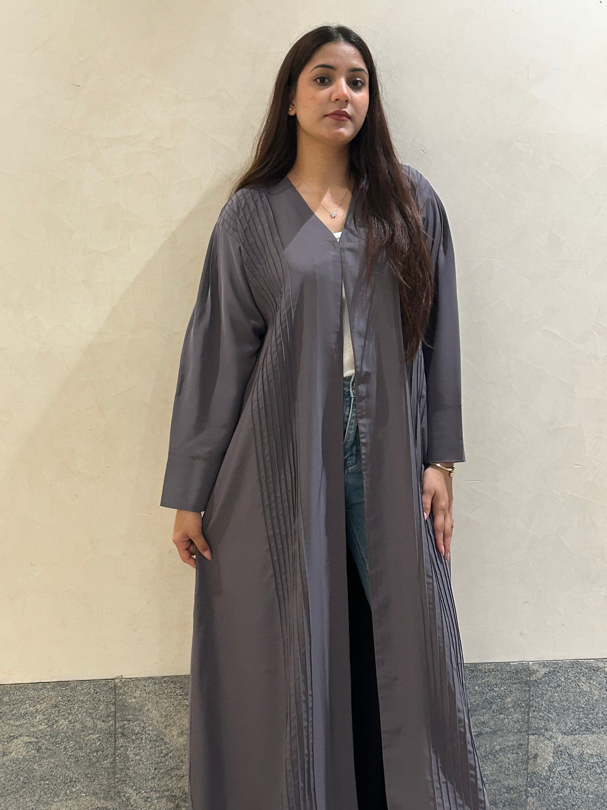 Elora Abaya