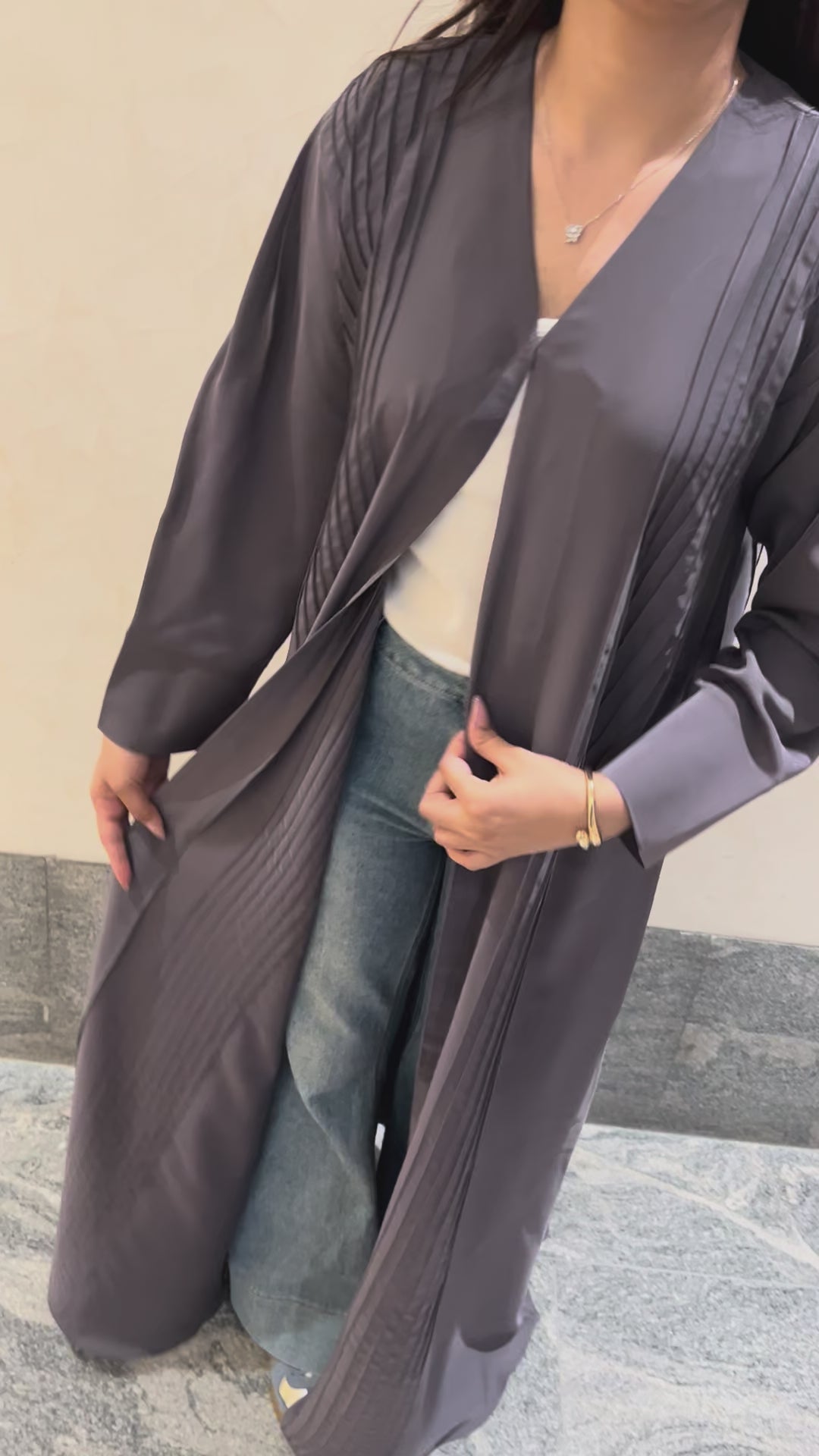 Elora Abaya